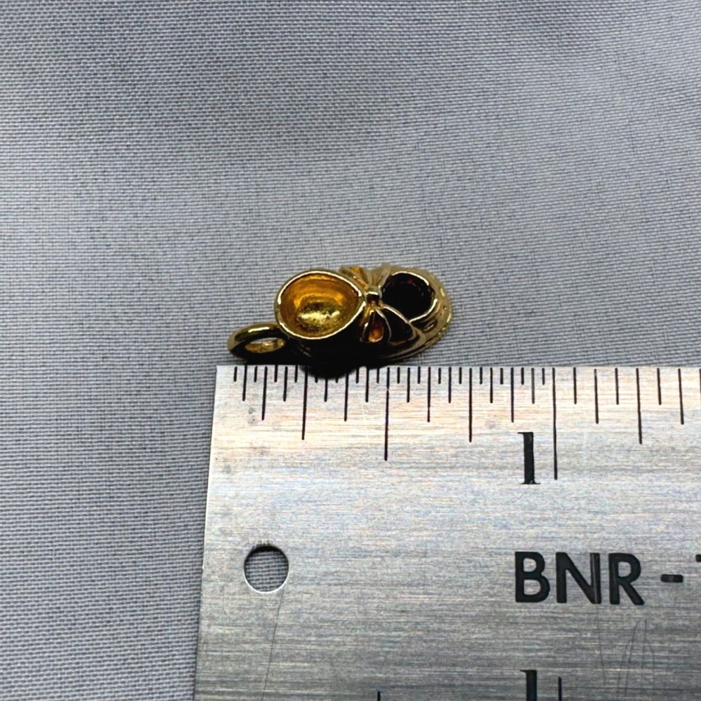 Unbranded Baby Shoe Charm Unisex OS Gold Excellent Garnet Ruby Birthstone Bow - Picture 6 of 7